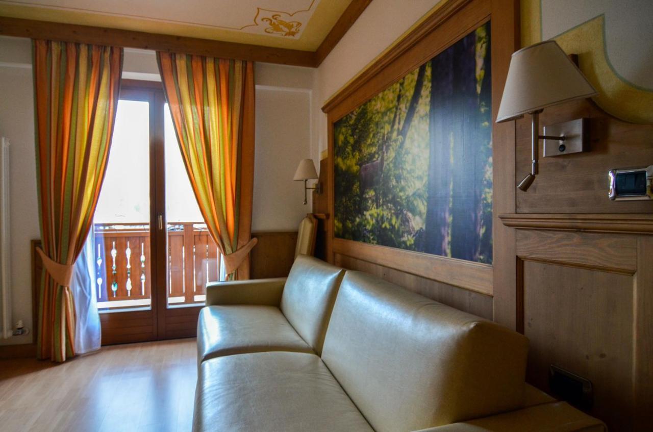 Hotel Cristallo Andalo Exterior photo
